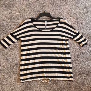 Kensie striped shirt